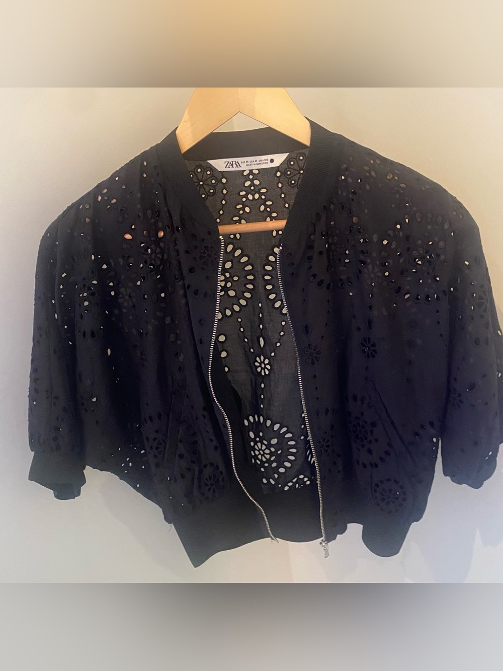 Zara Black Eyelet Top Zipper Sz M